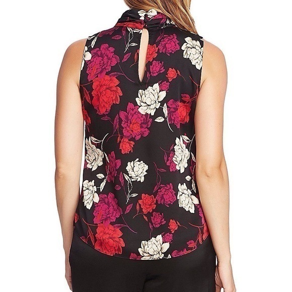 Vince Camuto Tops - Vince Camuto Floral Top